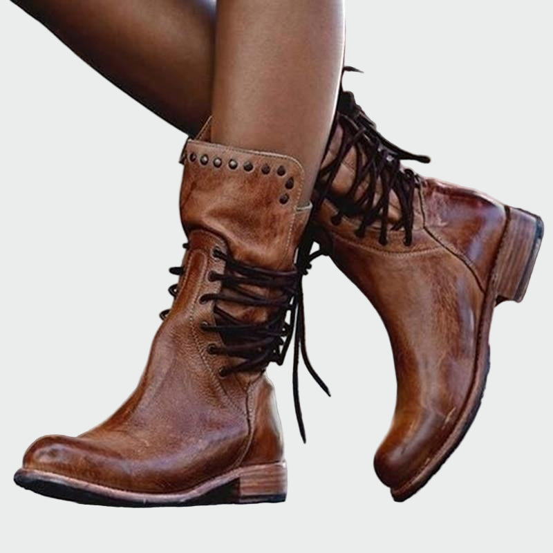 Leather shoes with laces