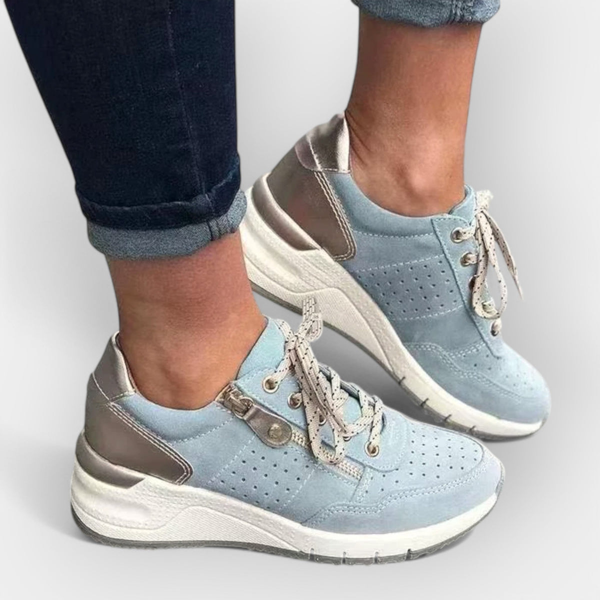 Anatomical shoes for comfortable walking