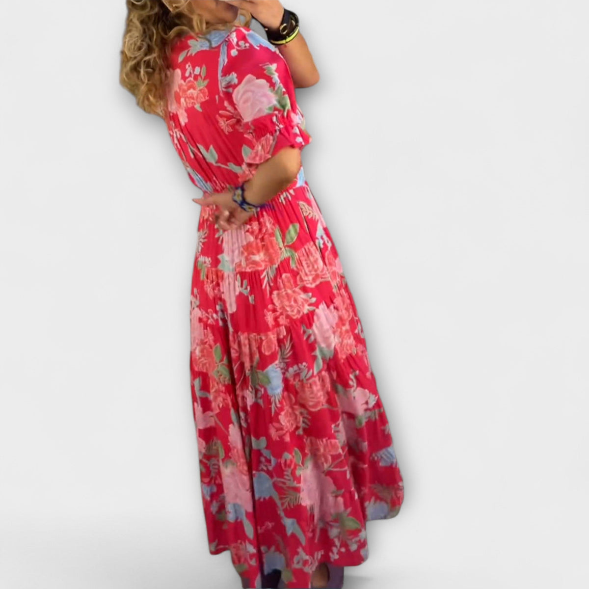 Catrisa - Floral dress with V-neckline and pockets