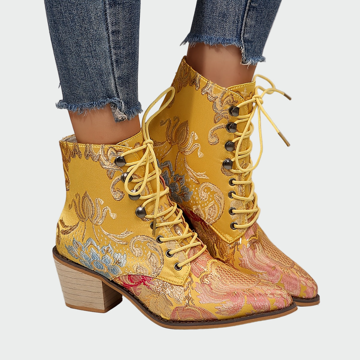 Leather shoes with flowers