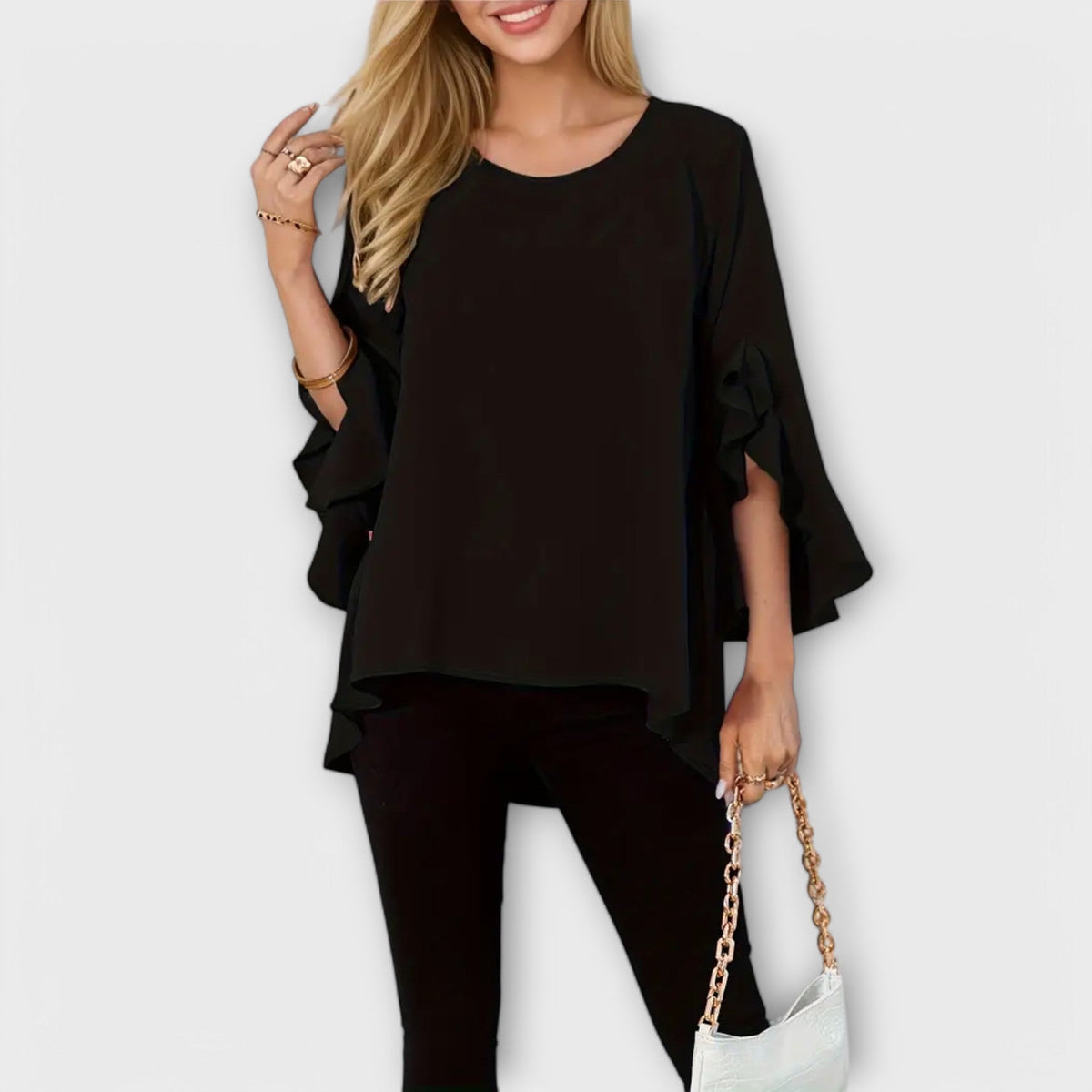 Aria - The perfect spring blouse with a round neckline