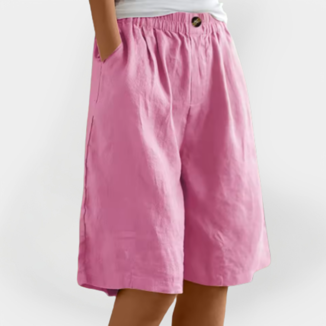 Linen shorts with pockets