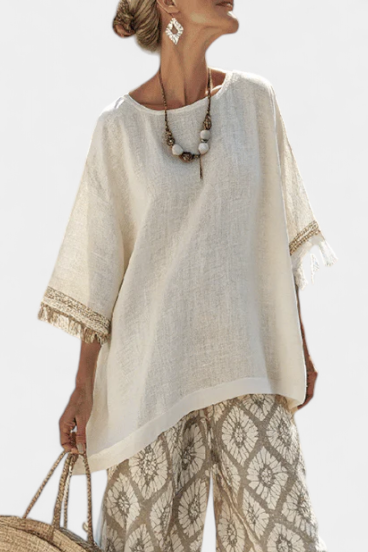 Boho Chic Daisy Set: Long blouse and printed trousers for a unique style
