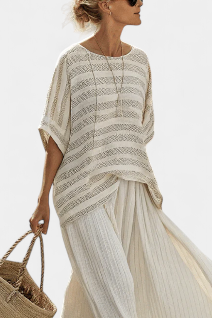 Daisy Bamboo Linen Set with Elegant Striped T-Shirt and Loose Trousers for a Modern and Comfortable Style