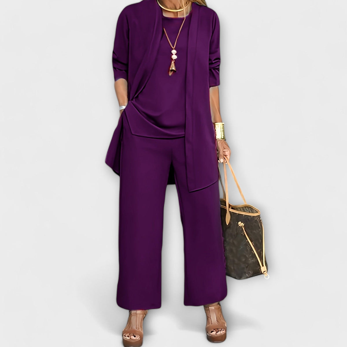 Comfortable three-piece set