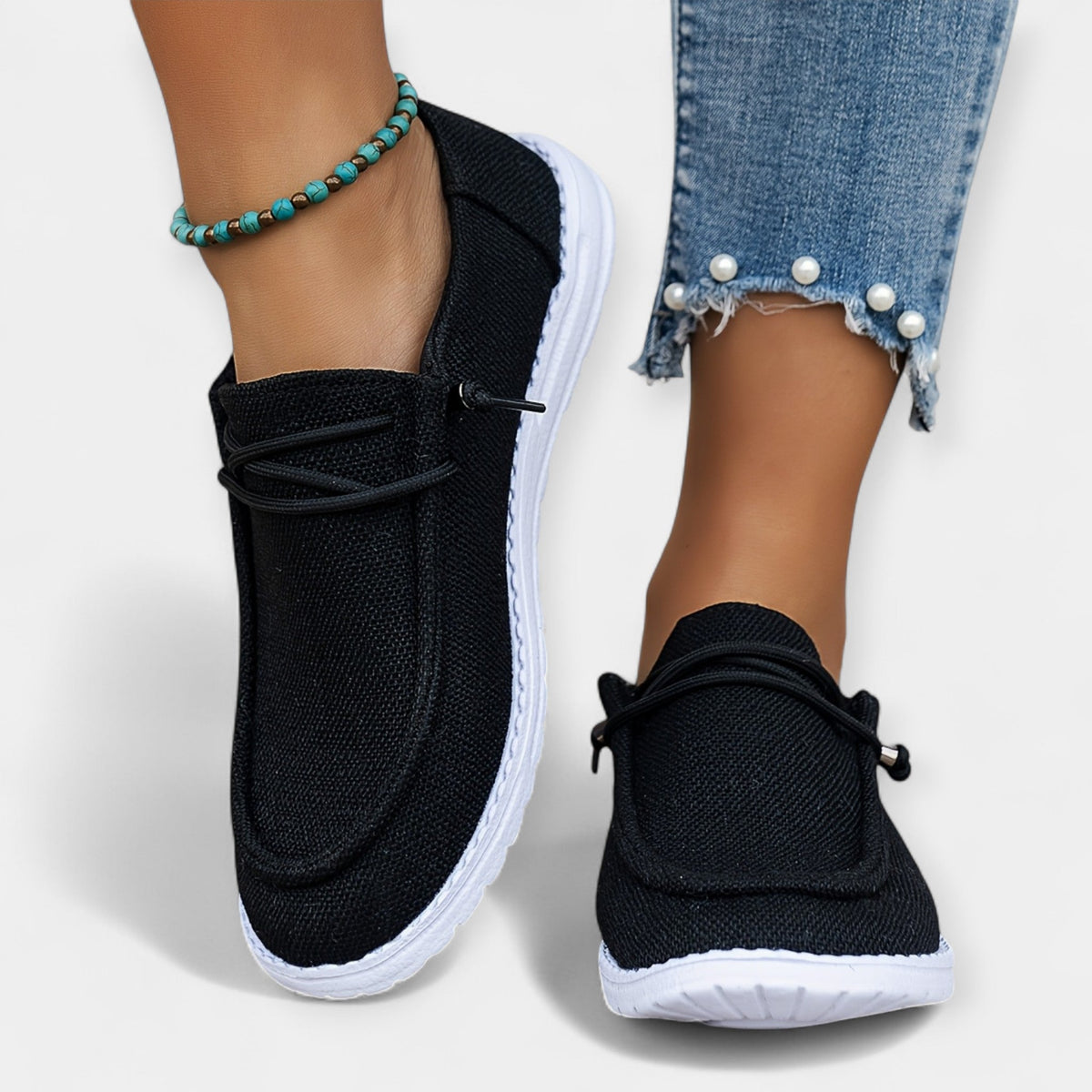 Comfortable textile shoes for everyday wear