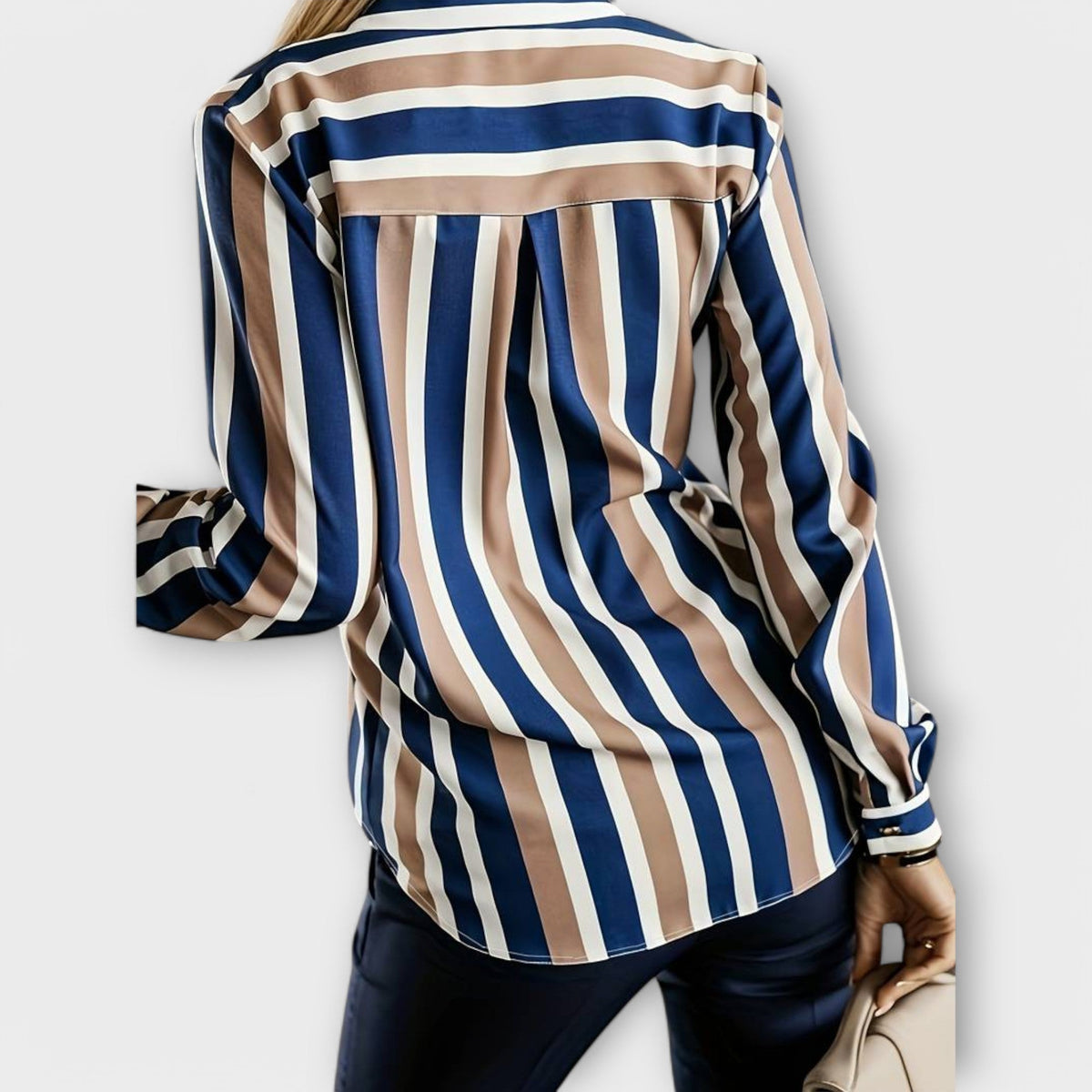 Emily – Comfortable and stylish striped blouse