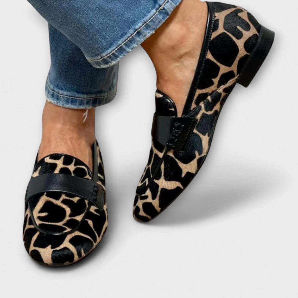 Georgiana | Black Panther Patterned Slippers