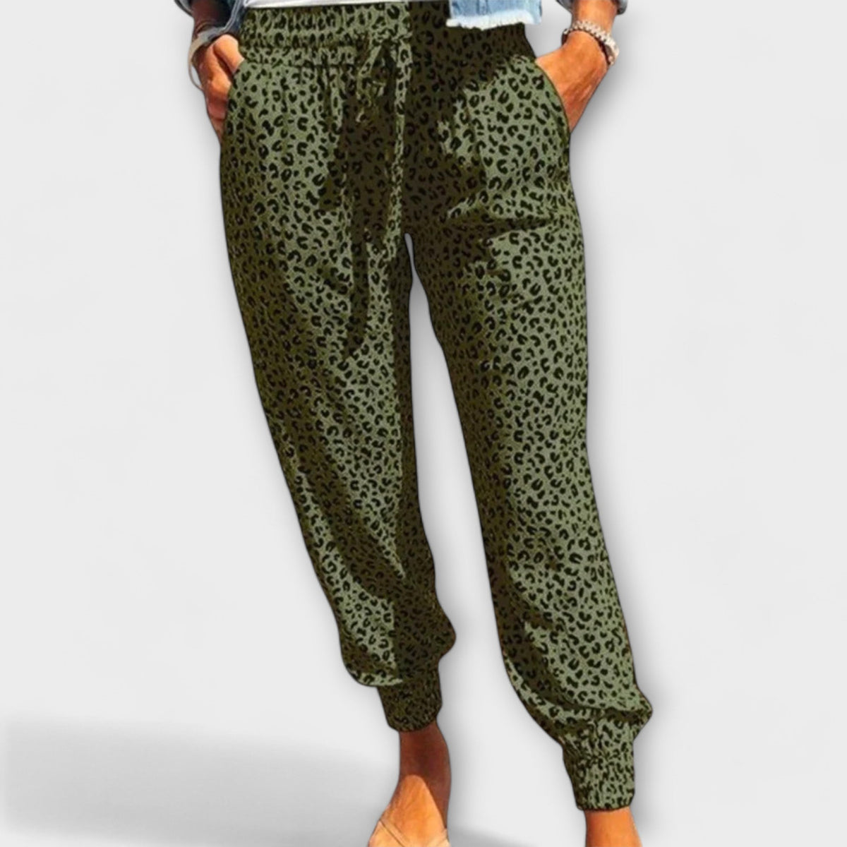 Feli - Leo trousers with a wide silhouette