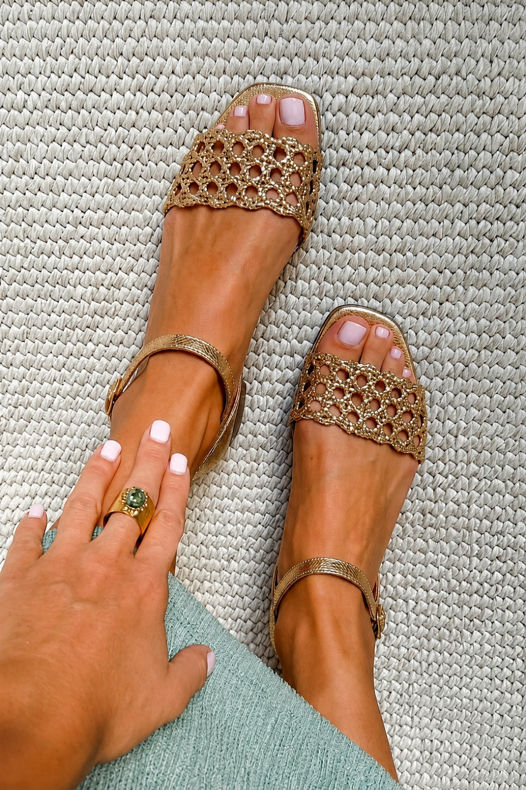 Gabriella – Arany Nyári Elbűvölő Szandálok