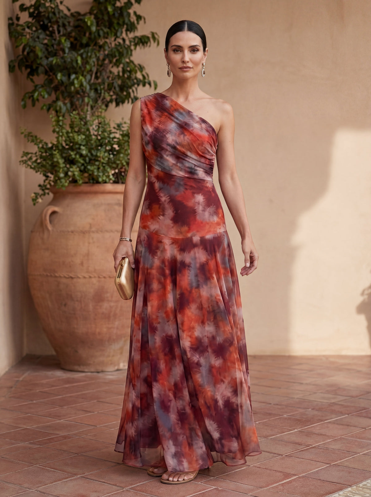 Uma - Long, Loose Dress with an Elegant Design