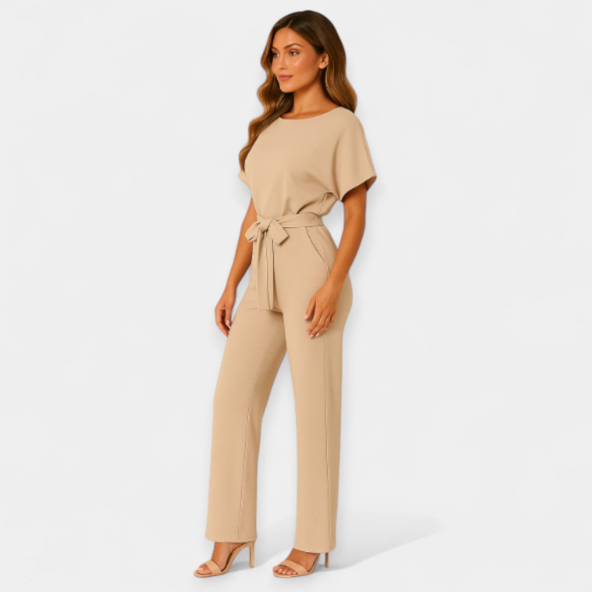 Set with a support belt