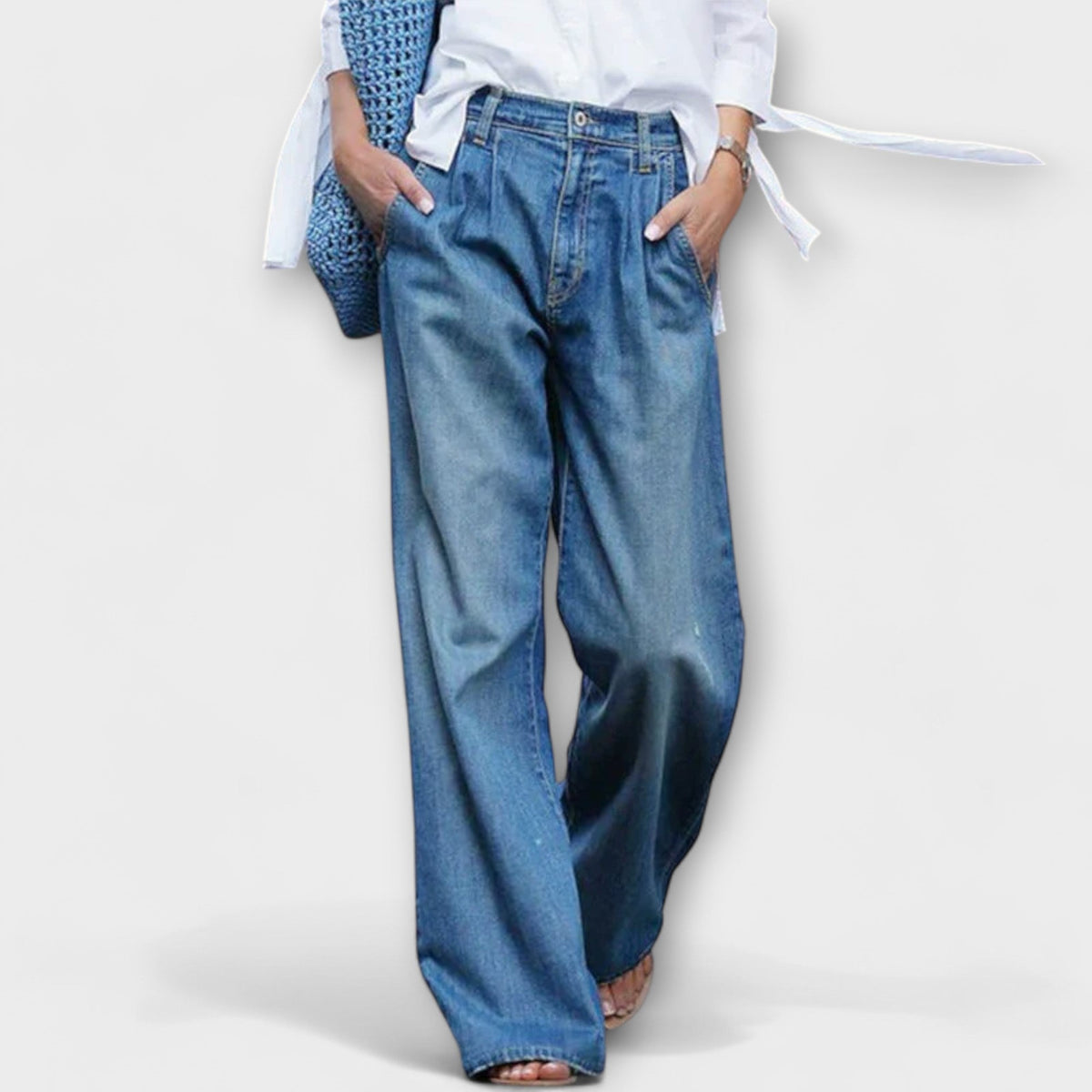 Ava - High-quality, wide-leg jeans