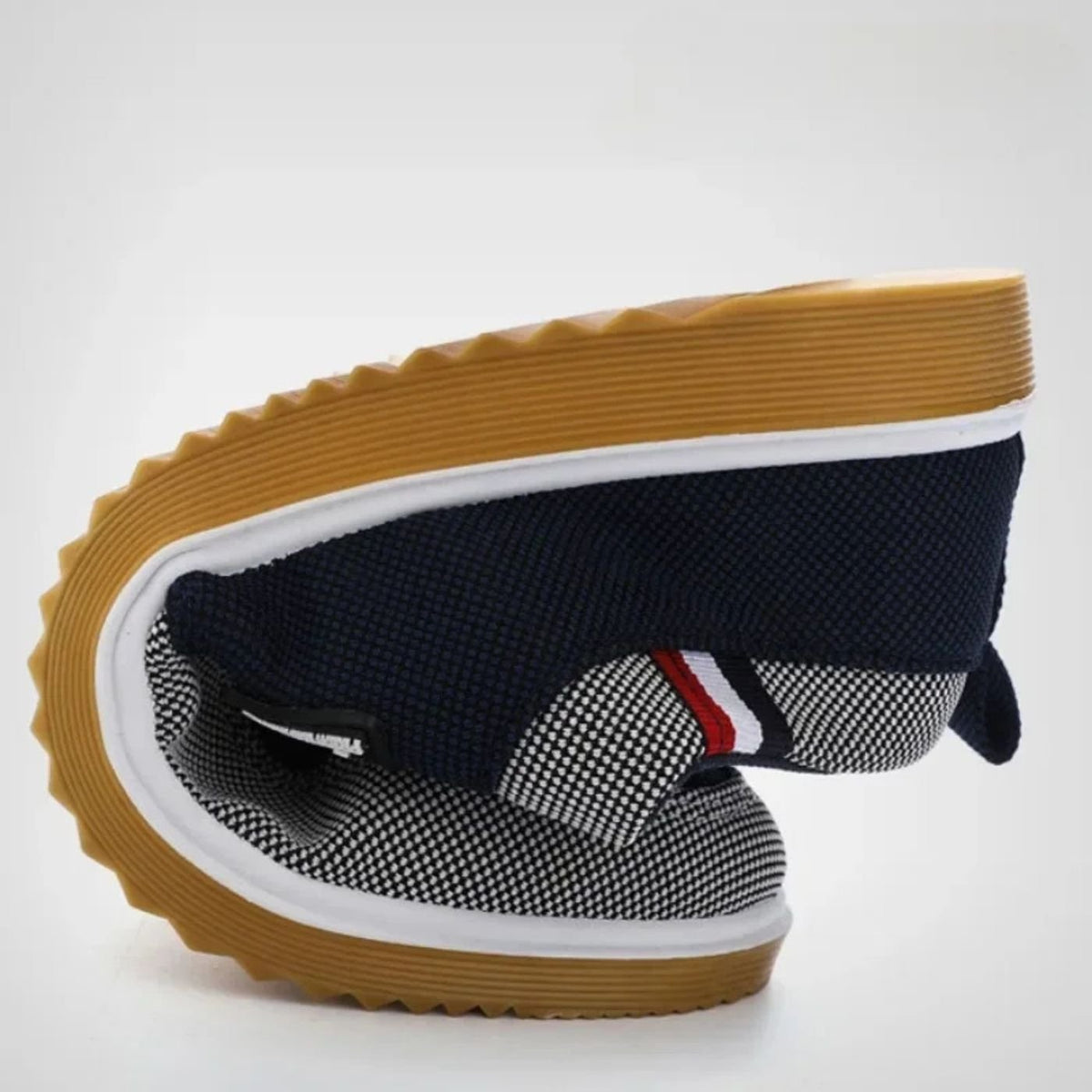 Levente | ORTHOPEDIC CANVAS SHOES