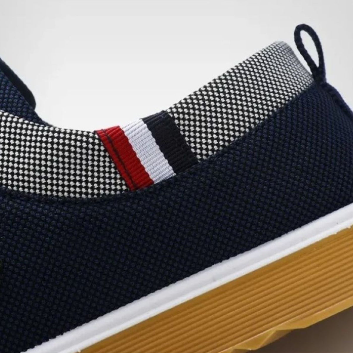 Levente | ORTHOPEDIC CANVAS SHOES