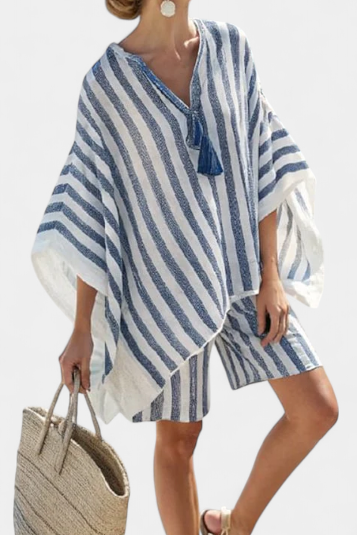 Nancy striped set with oversized T-shirt and elegant shorts