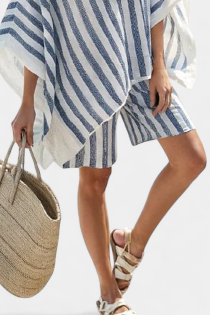 Nancy striped set with oversized T-shirt and elegant shorts