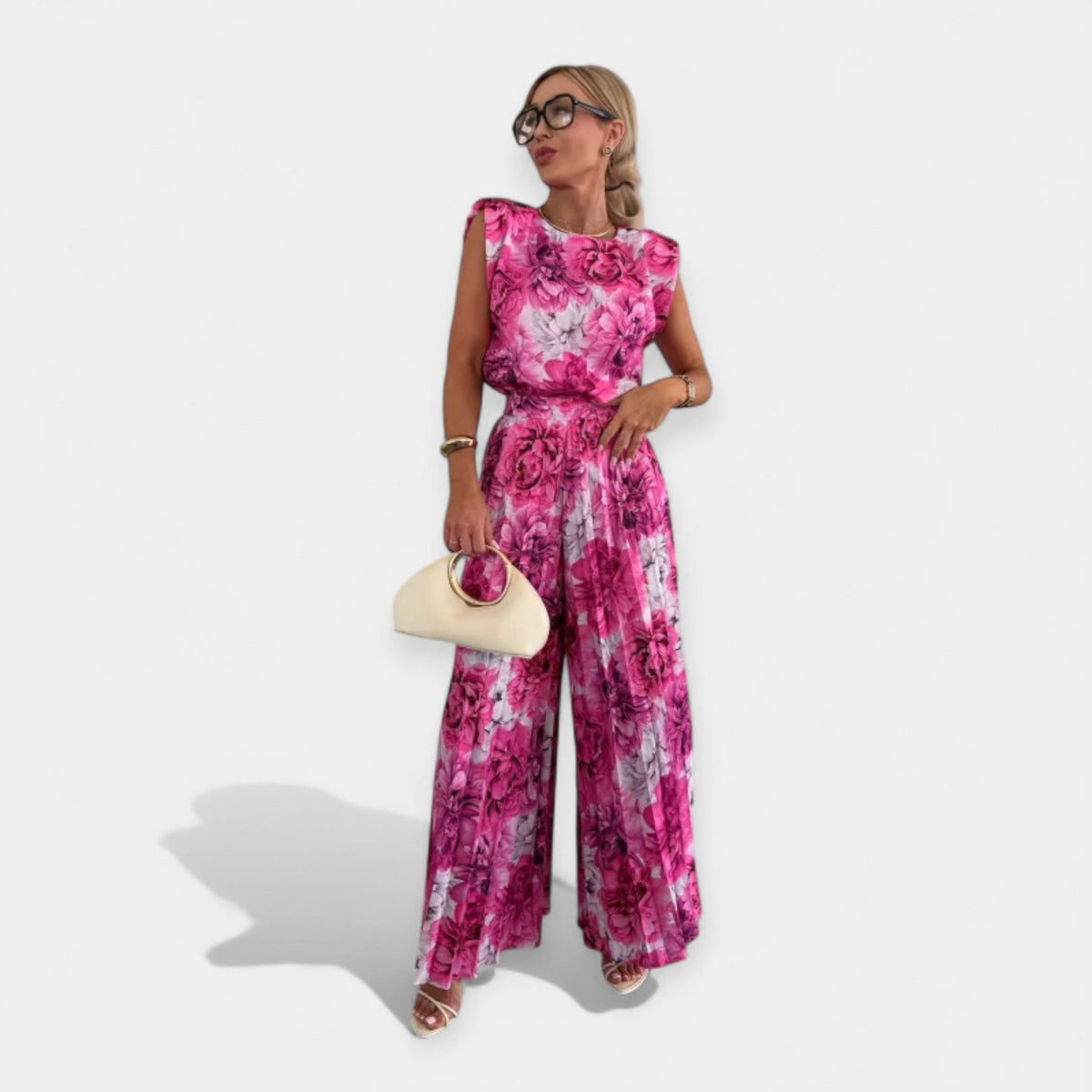 Summer fashionable top and pants set