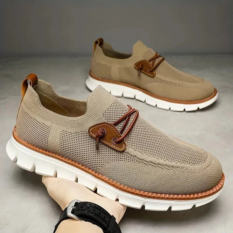 Károly | KÖNNYŰ SLIP-ON SPORTCIPŐ FÉRFIAKNAK