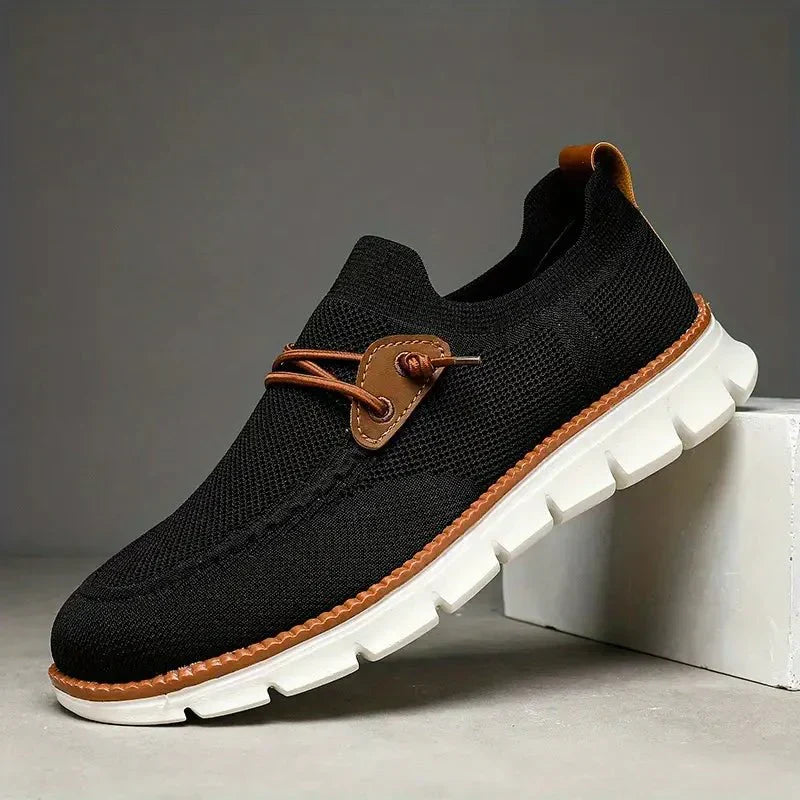 Károly | KÖNNYŰ SLIP-ON SPORTCIPŐ FÉRFIAKNAK