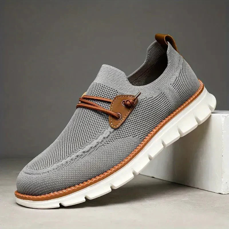 Károly | KÖNNYŰ SLIP-ON SPORTCIPŐ FÉRFIAKNAK