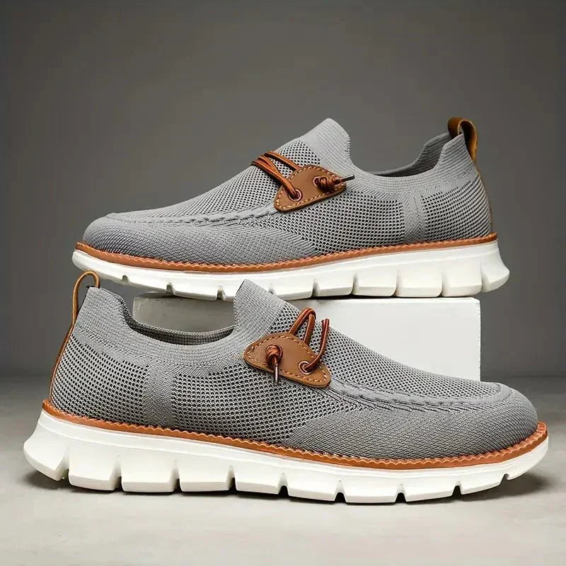 Károly | KÖNNYŰ SLIP-ON SPORTCIPŐ FÉRFIAKNAK